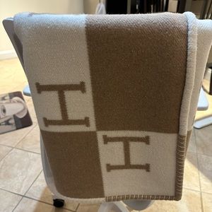 Hermes Avalon Baby Blanket